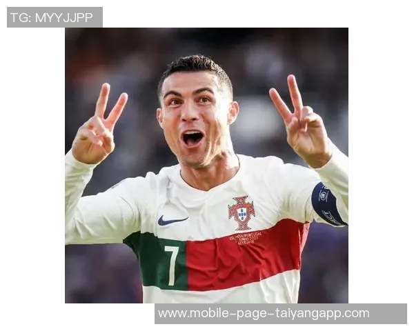 C罗热爱环足奖典礼渴望更多奖杯与千球里程碑 C罗热爱环足奖典礼渴望更多奖杯与千球里程碑