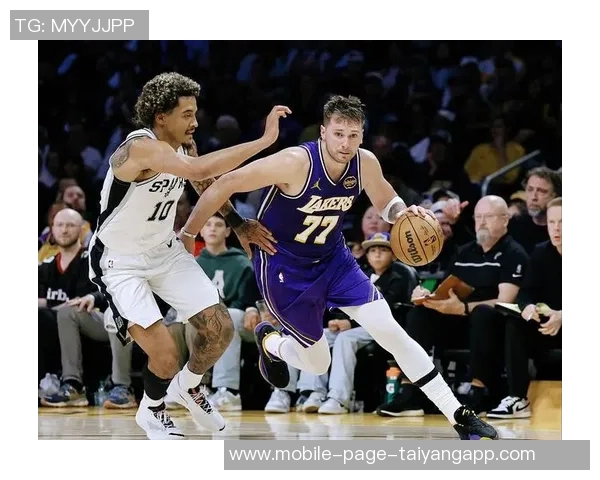 马刺主帅坦言表现不佳承诺改进湖人防守严密限制文班进攻空间 马刺主帅坦言表现不佳承诺改进湖人防守严密限制文班进攻空间