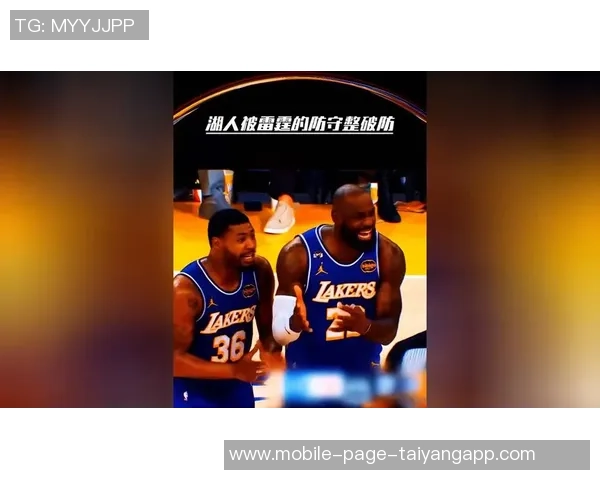 斯玛特调侃热火替补席遭裁判技术犯规引发热议 斯玛特调侃热火替补席遭裁判技术犯规引发热议